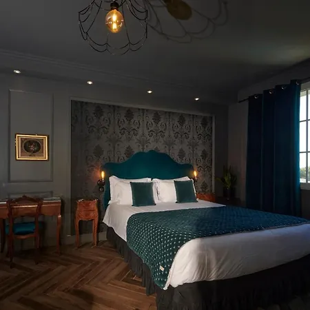 Château Beaupin Et Hotel *