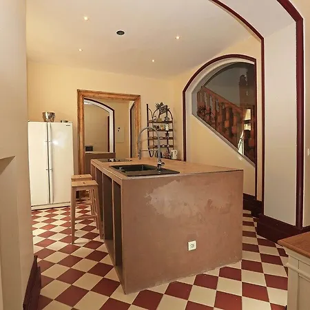 Château Beaupin Et Hotel *